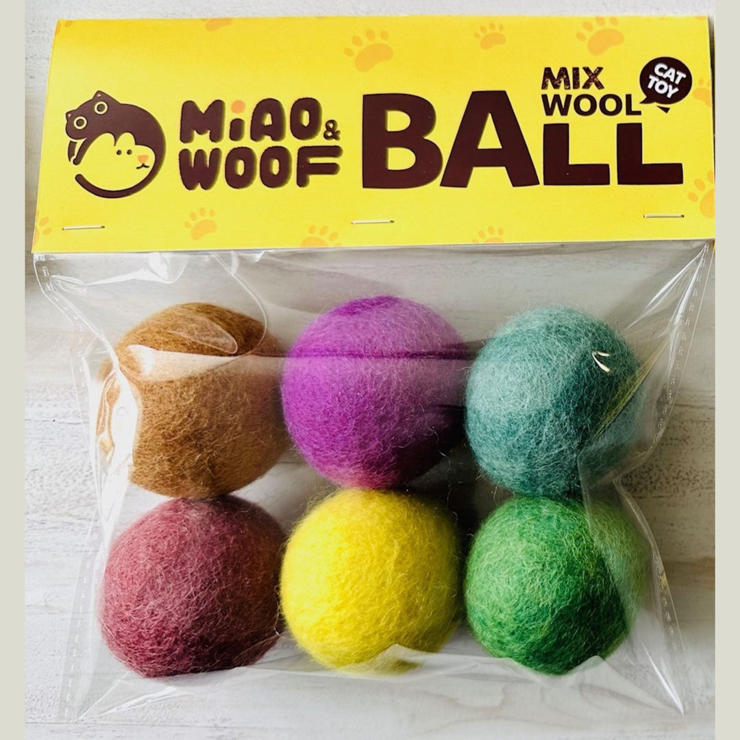 M&W Cat Toy Balls