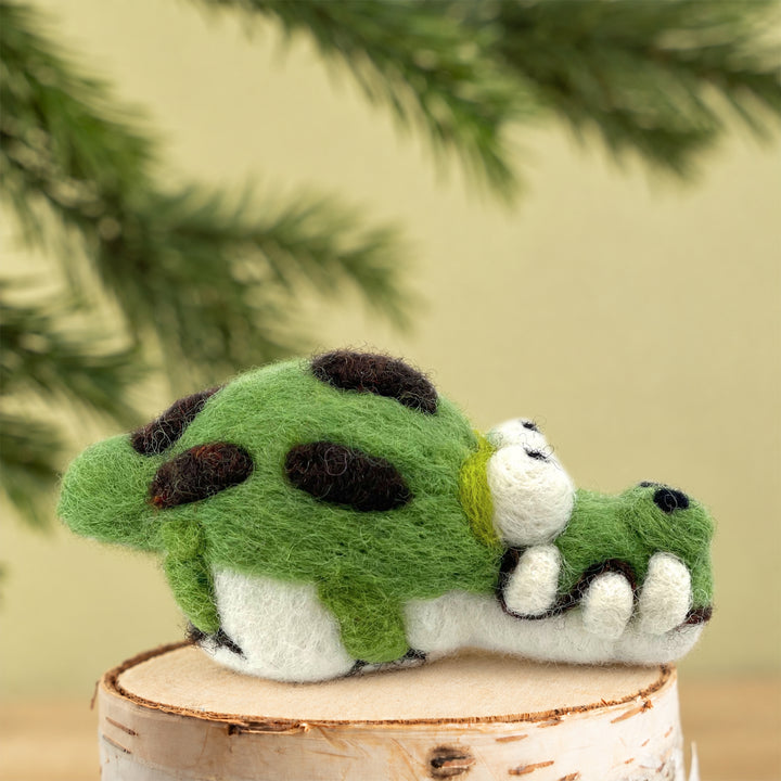 Handmade Wool Felt Alligator Charm – Cute Bag & Desk Accessory | Woolbuddy