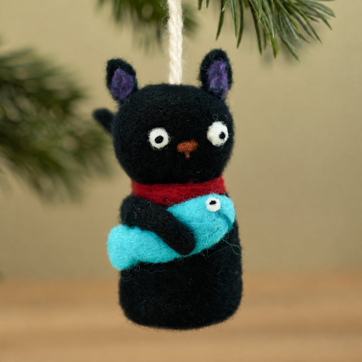 Handmade Wool Felt Black Cat with Fish Charm – Cute Bag & Key Accessory | Woolbuddy