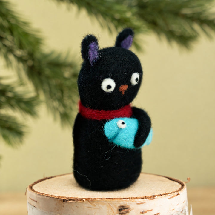 Handmade Wool Felt Black Cat with Fish Charm – Cute Bag & Key Accessory | Woolbuddy