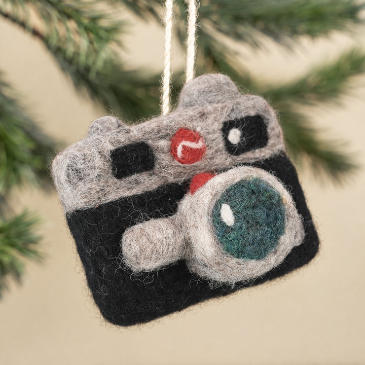 Gray Camera Ornament – Handmade Needle Felted Wool Car Charm Accessory | Woolbuddy
