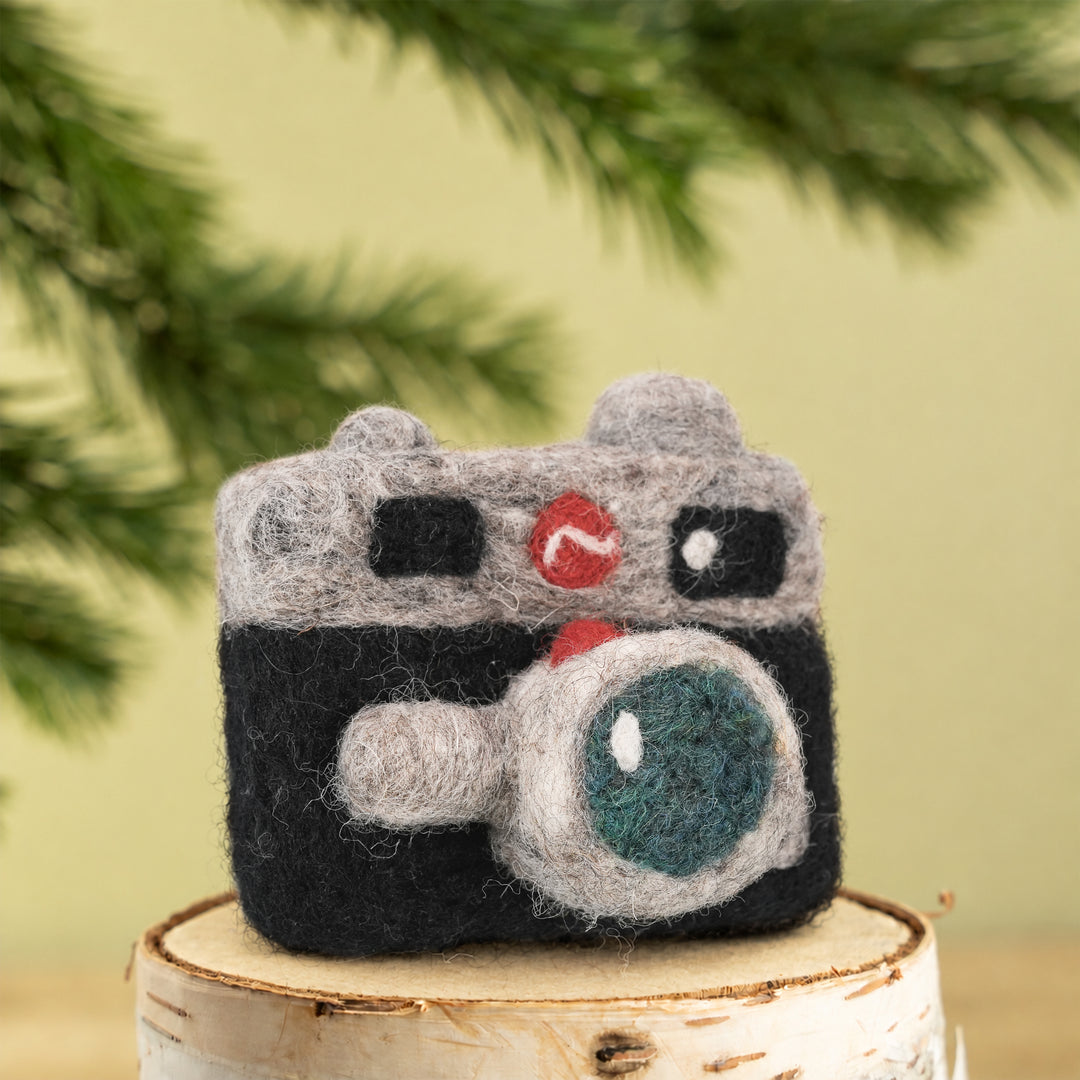 Gray Camera Ornament – Handmade Needle Felted Wool Car Charm Accessory | Woolbuddy