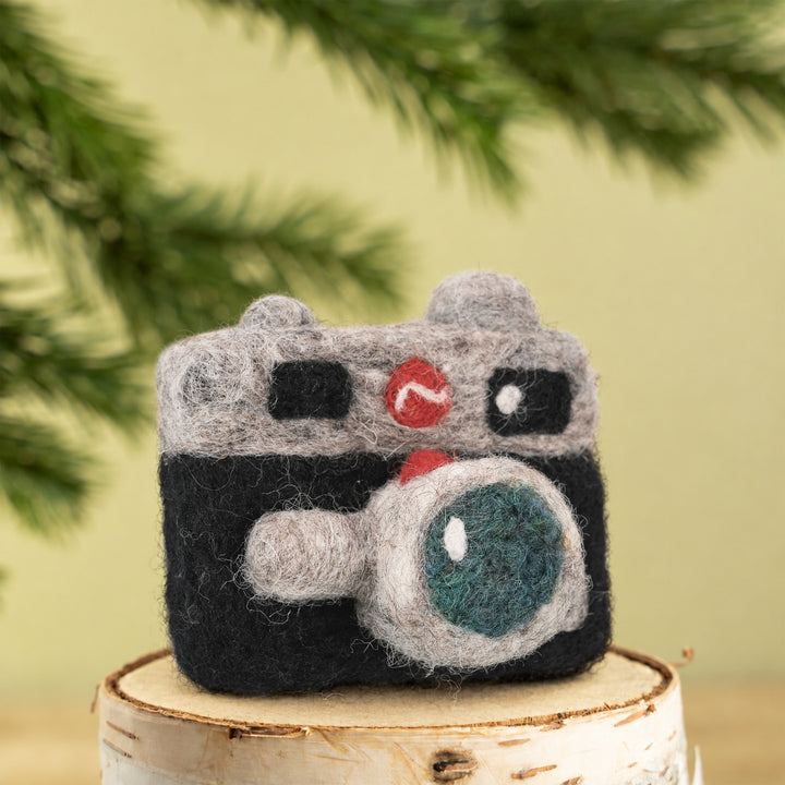 Gray Camera Ornament – Handmade Needle Felted Wool Car Charm Accessory | Woolbuddy