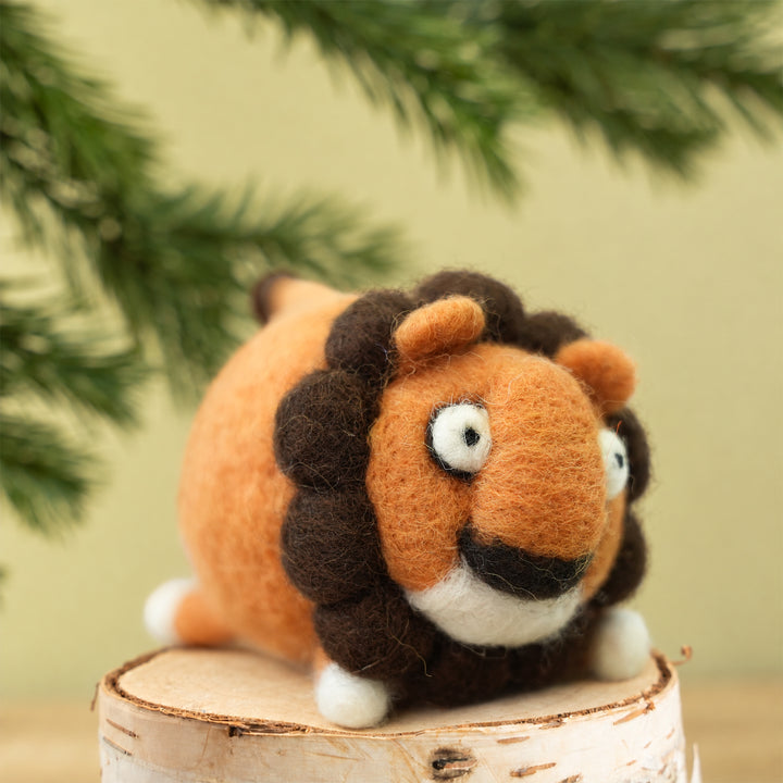 Lion Ornament – Handmade Wool Felt Car & Bag Charm Decor | Woolbuddy