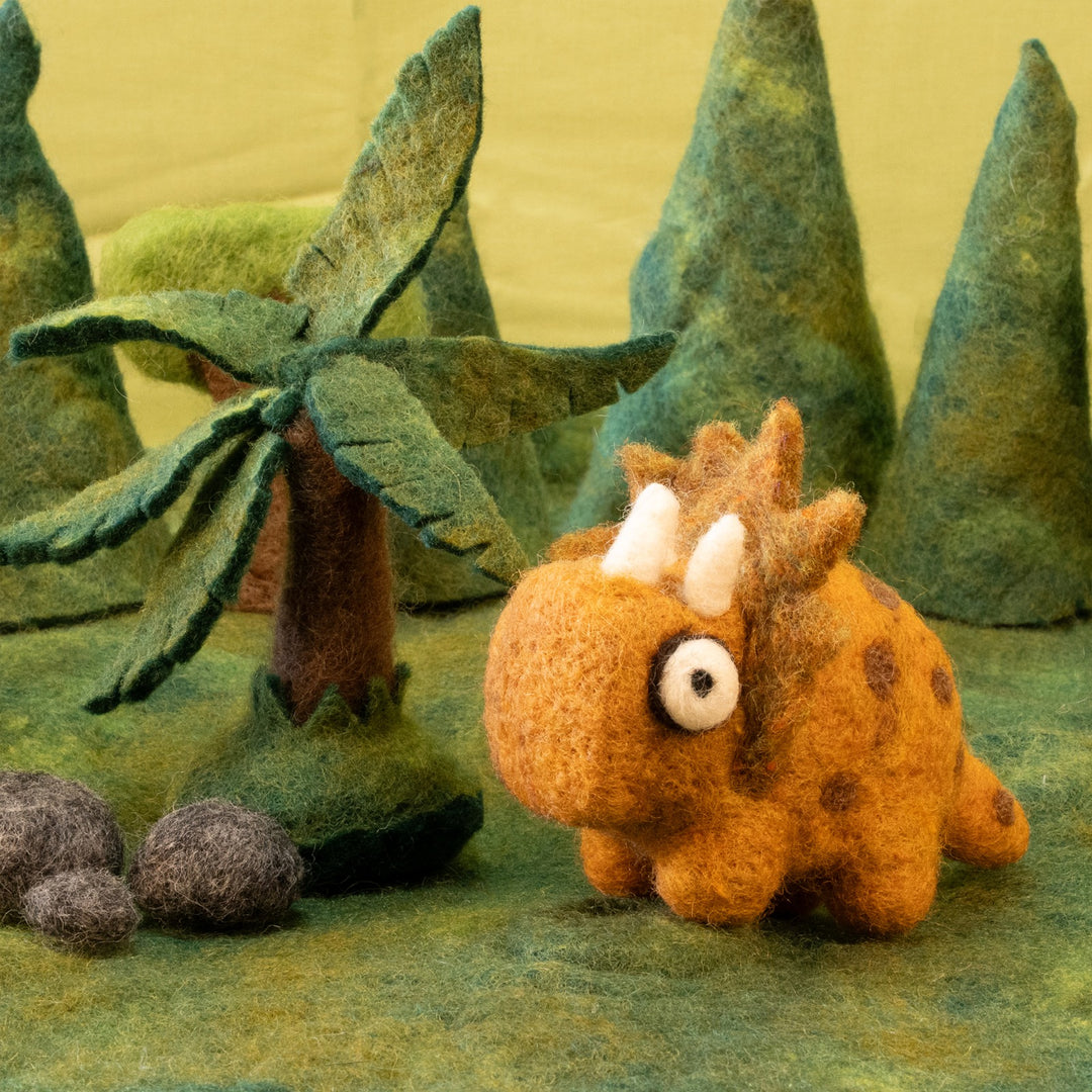 Needle Felting Dinosaur Kit for Beginners | Woolbuddy