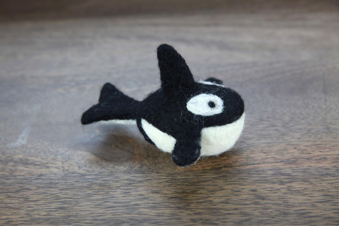 Orca Ornament - Woolbuddy