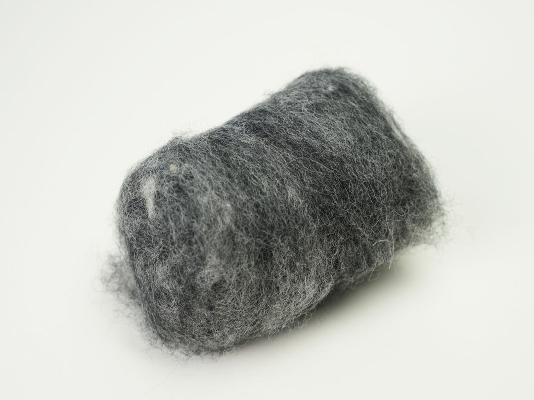 Corriedale Wool Shadow Gray – Premium Wool Roving for Needle Felting & Crafts | Woolbuddy