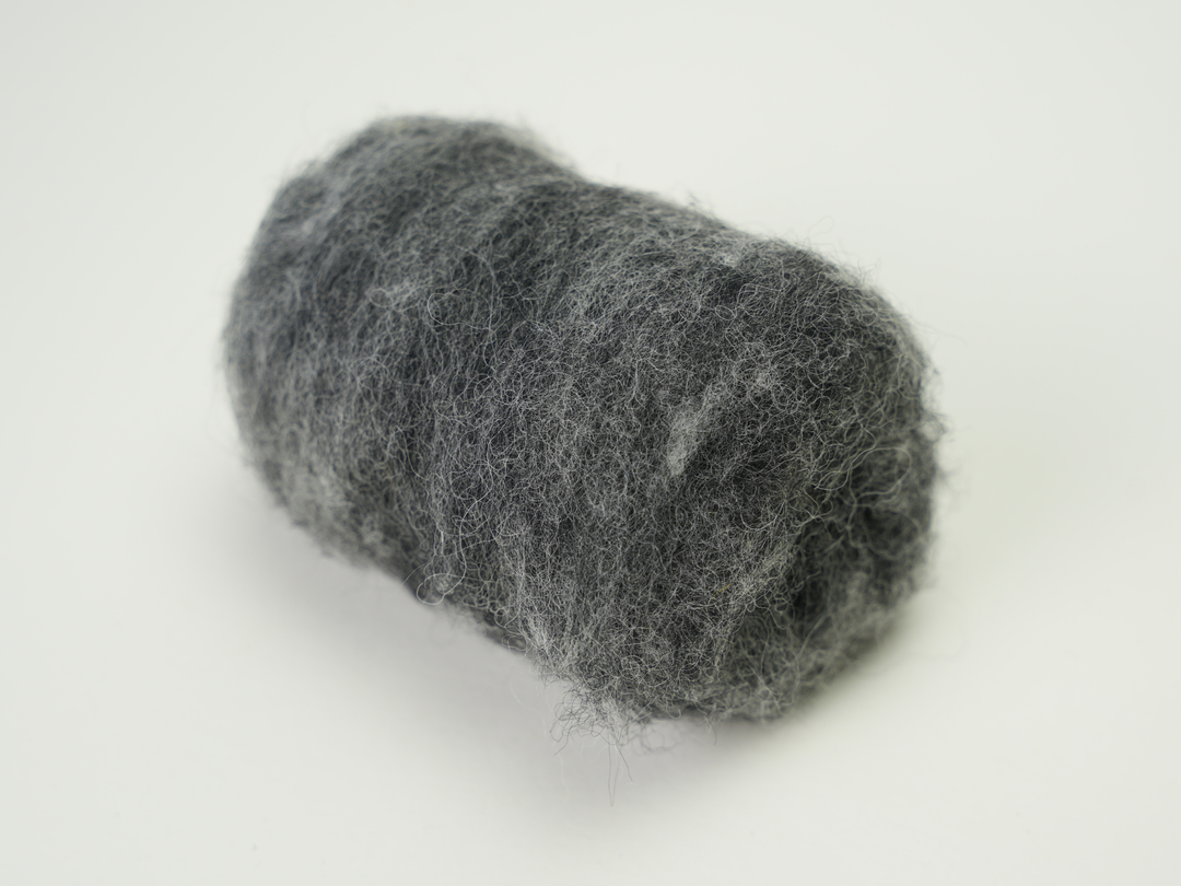 Corriedale Wool Shadow Gray – Premium Wool Roving for Needle Felting & Crafts | Woolbuddy