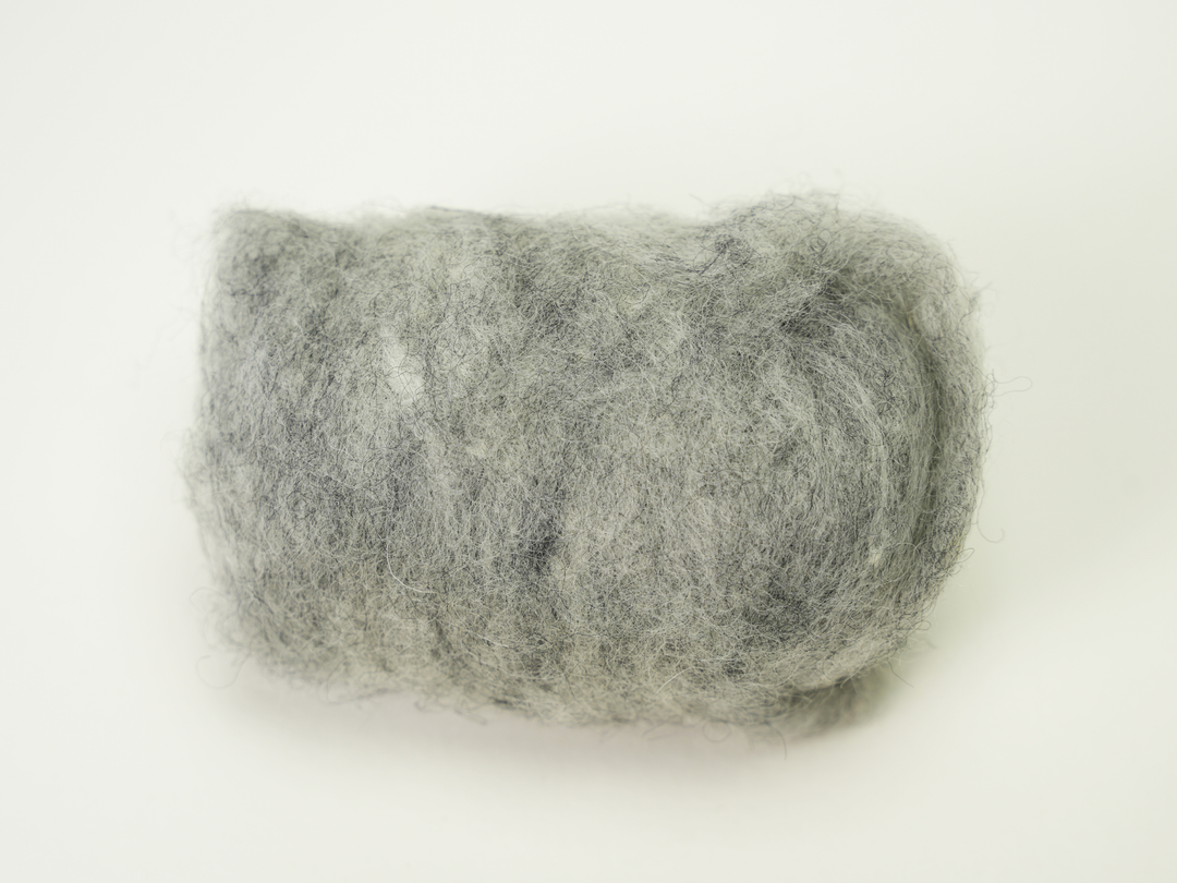 Corriedale Wool Smoke Gray – Premium Wool Roving for Needle Felting & Crafts | Woolbuddy