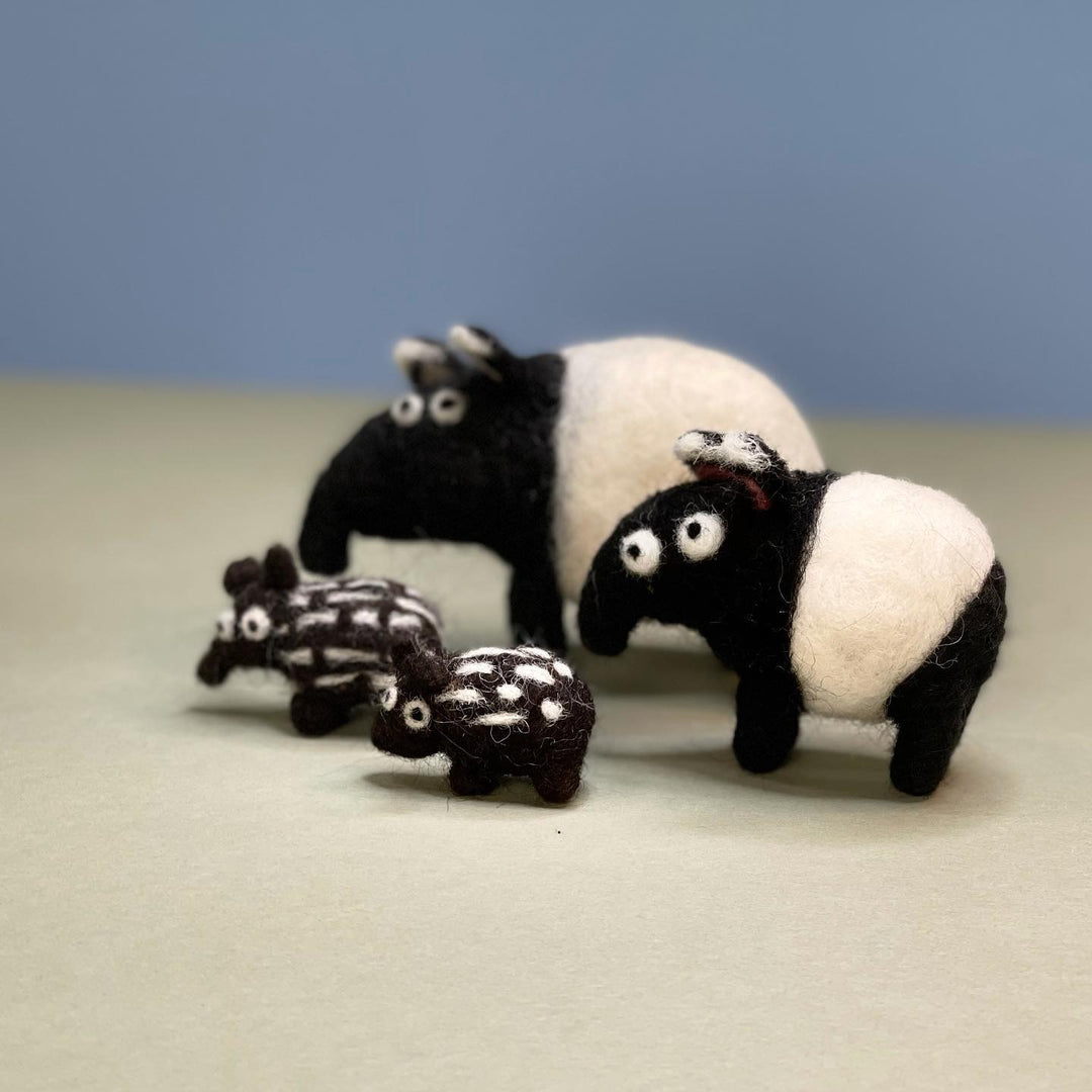 Handmade Wool Felt Tapir Ornament – Adorable Jungle Animal Christmas Tree Décor