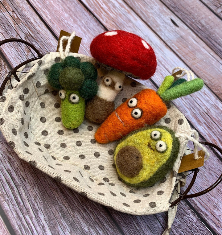 Veggie ornaments - Woolbuddy